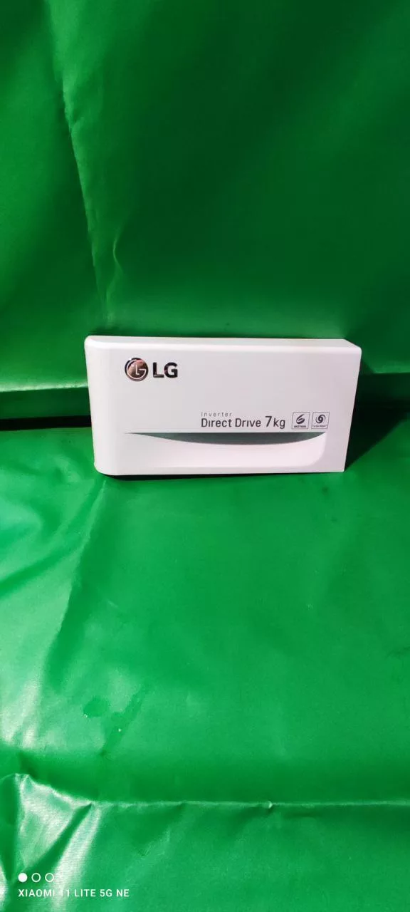 Панель порошкоприемника LG MGC631678