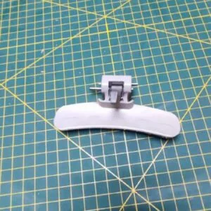 Ручка с крючком Samsung DC64-01661 сер Ручка с крючком Samsung DC64-01661 сер