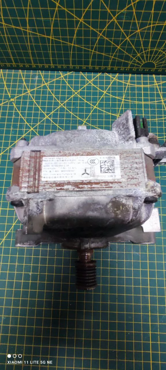 Двигатель Bosch Motor 9001032941-3контакта Инверт.
