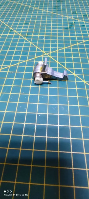 Крючок с пружиной Samsung S9643