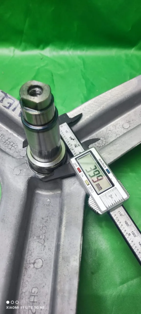 Крестовина Haier 0020101895A 9.5см. вал
