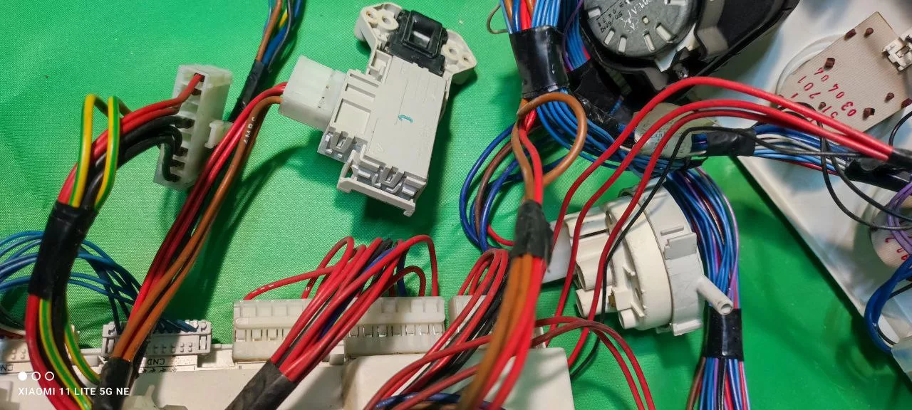 86287098-85f5-48ee-ba3f-964d64a9f148 Модуль Indesit W105TX с дефектом