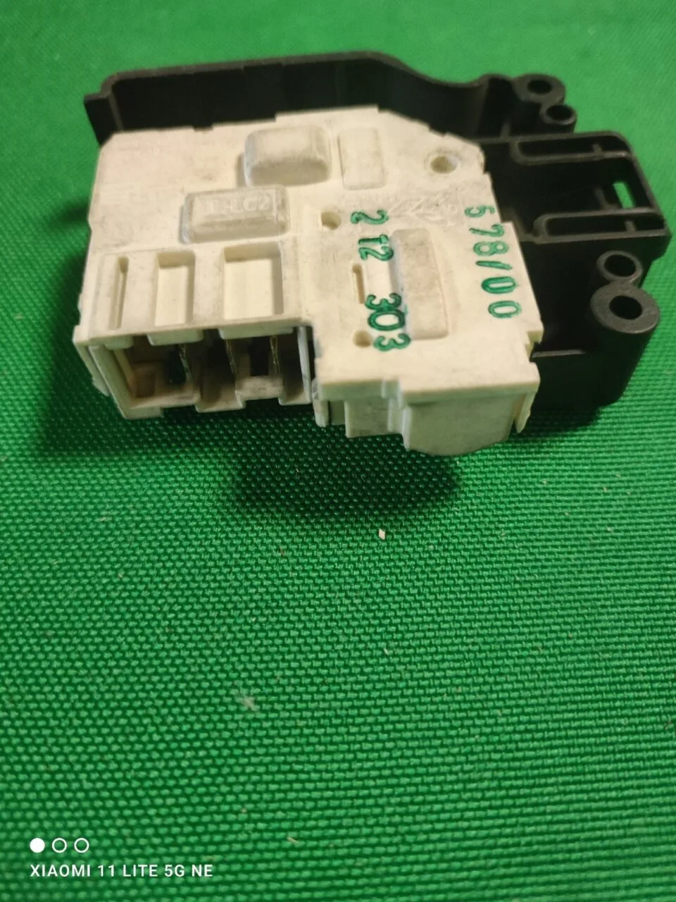 Замок люка (УБЛ) Bosch PA66-GF25FR17