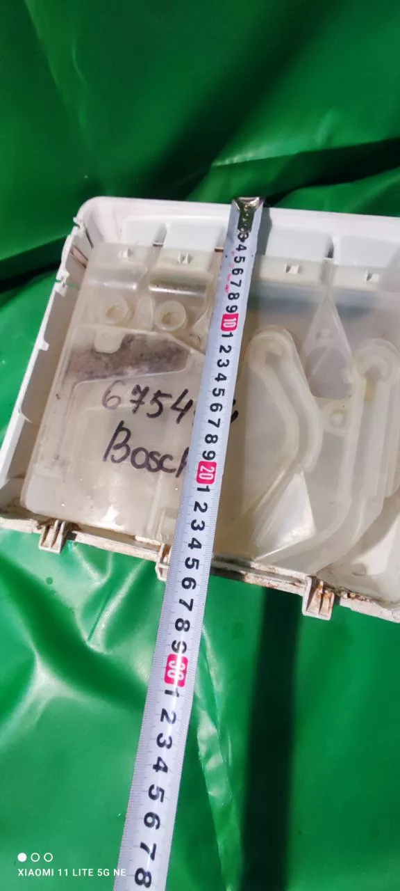 88b9f298-8429-4af7-a1d9-d66de8ff5cc9 Дозатор порошка Bosch 675454 для вертикальной см