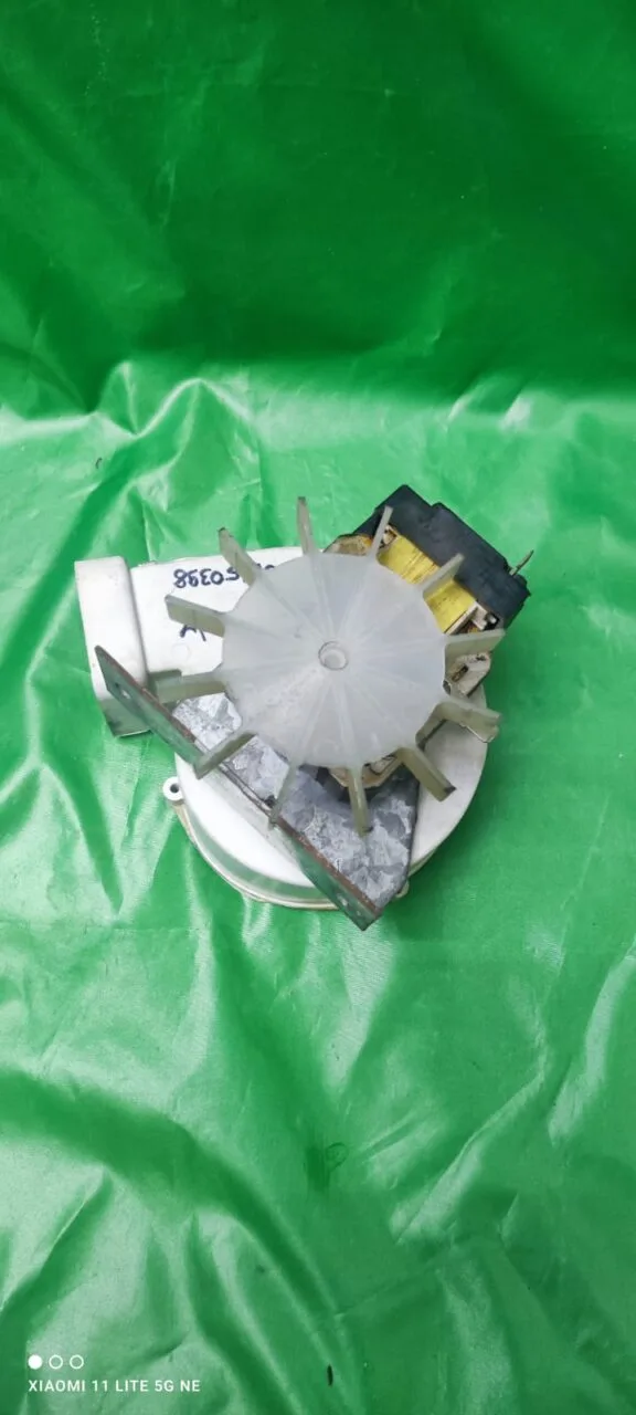 8c94cf93-faca-449c-99b5-7a7ce14aec2e Мотор сушки Candy 9606/50398 с крыльчаткой