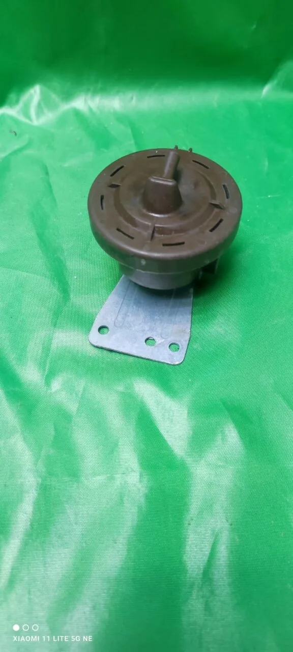 8e1512d0-fda3-48bc-afb4-2cd542e9f9c7 Сетевой фильтр Daewoo DL-DWR