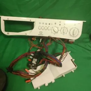 Модуль управления Indesit W84TX Модуль управления Indesit W84TX