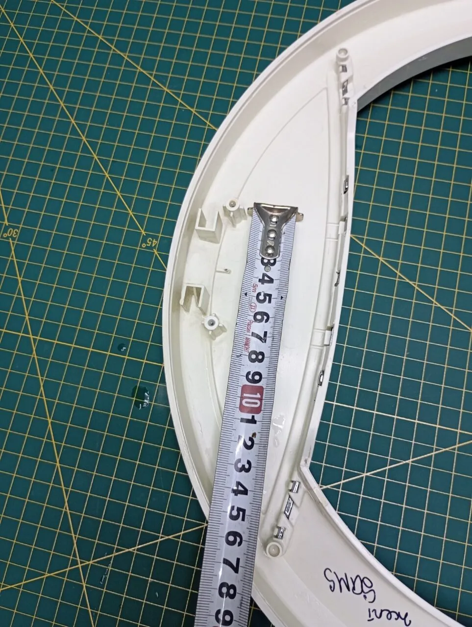 Обрамление внешнее Samsung DC63-00353A желт