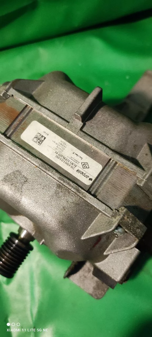 Двигатель Beko Arcelic 2849810100-3 контакта Инверт.