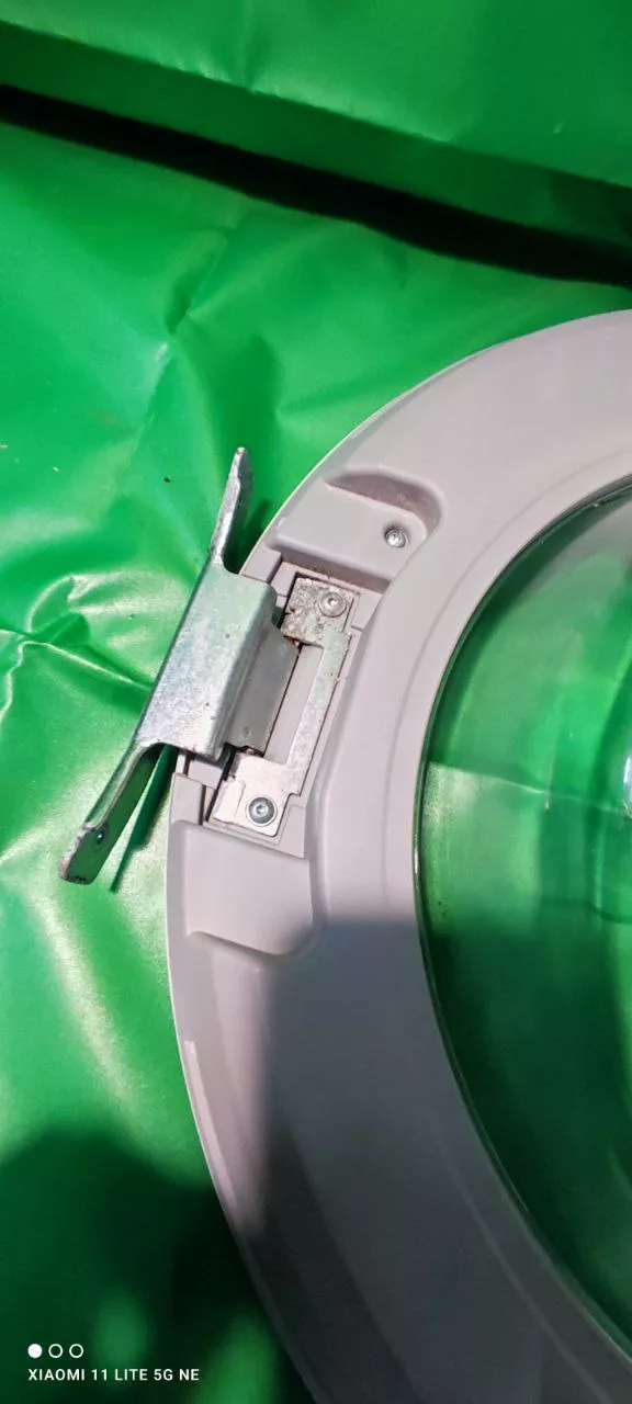 Люк Indesit C00480535 серый. С петлей