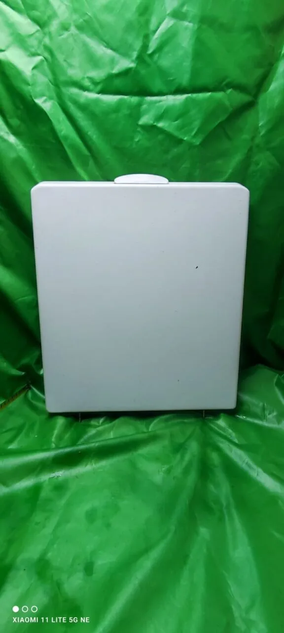 Крышка люка Electrolux 91310122303 стиральной машины с вертикальной загрузкой