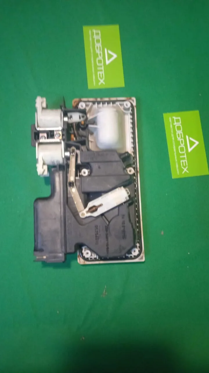 9a0ae1dd-3d67-4cb4-9f18-62e39de3d291 Диспенсер (дозатор моющих средств) MIELE