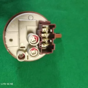 Прессостат Ariston 160021077.01
