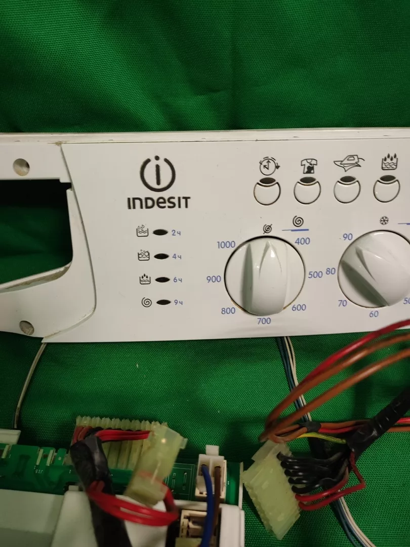 Модуль управления Indesit WIUL103 для стиральной машины