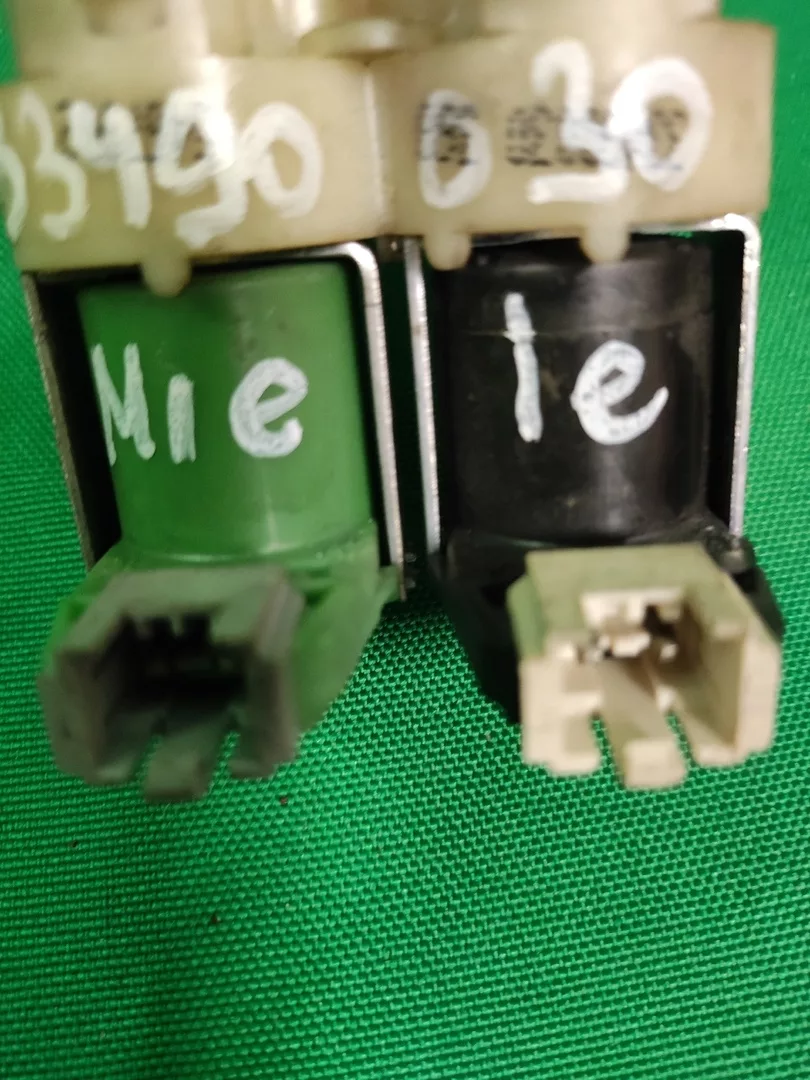 Клапан двойной Miele 33490030 микрофишка