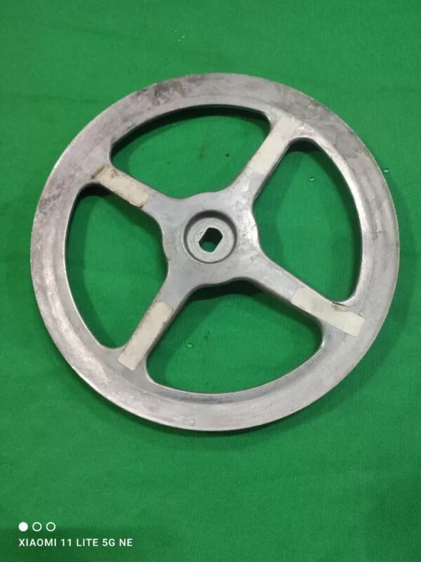Шкив Electrolux 268019600 клин.