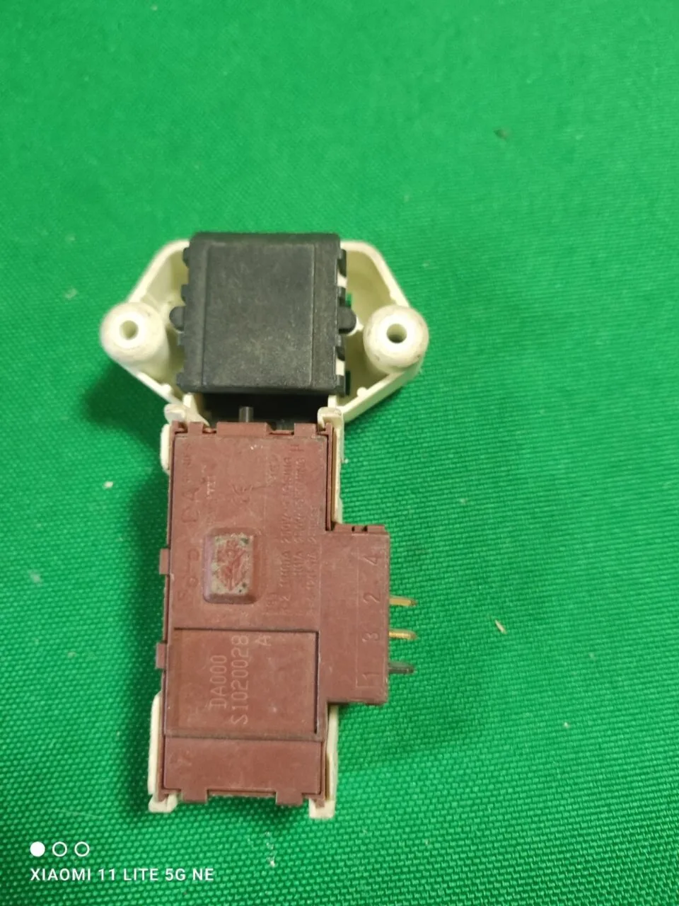 Замок люка (УБЛ) Bosch 5420002932