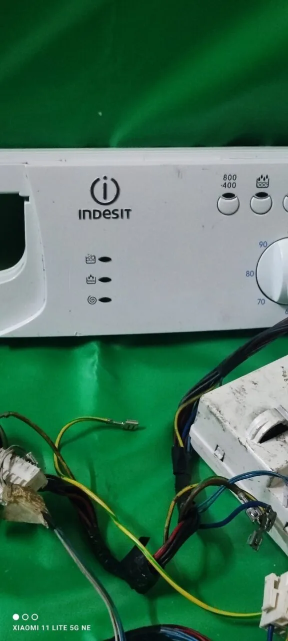 Модуль Indesit WIUN 82 с дефектом
