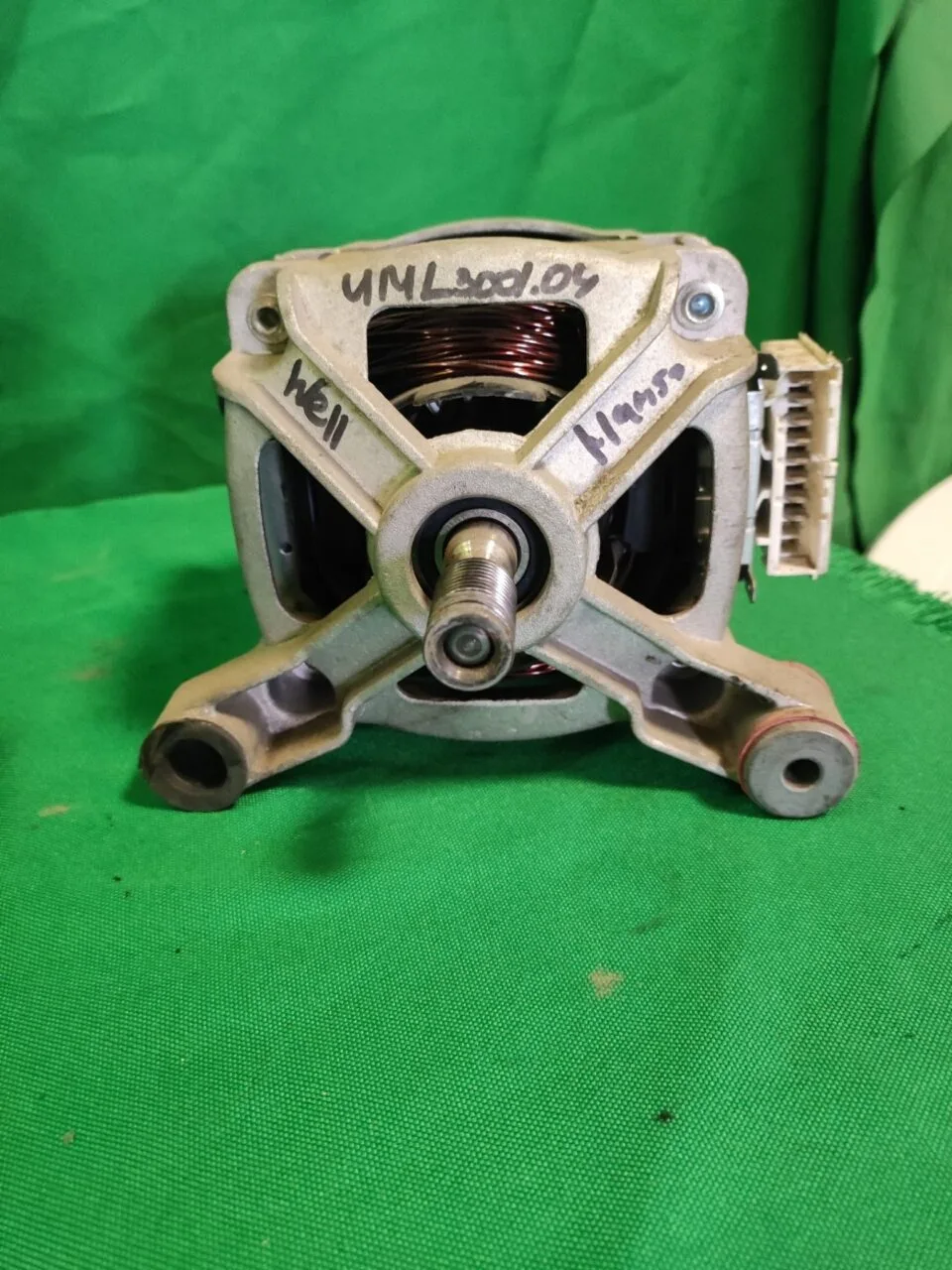 Двигатель Hansa Welling UML3001.04 - 8контактов