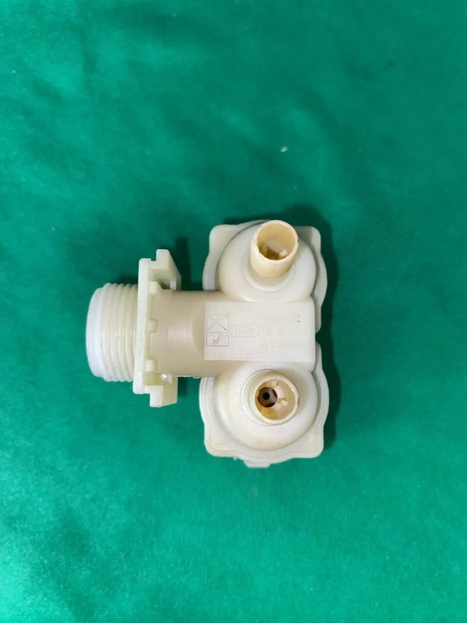 Клапан двойной Bosch 3037085AA9 3037084AA2