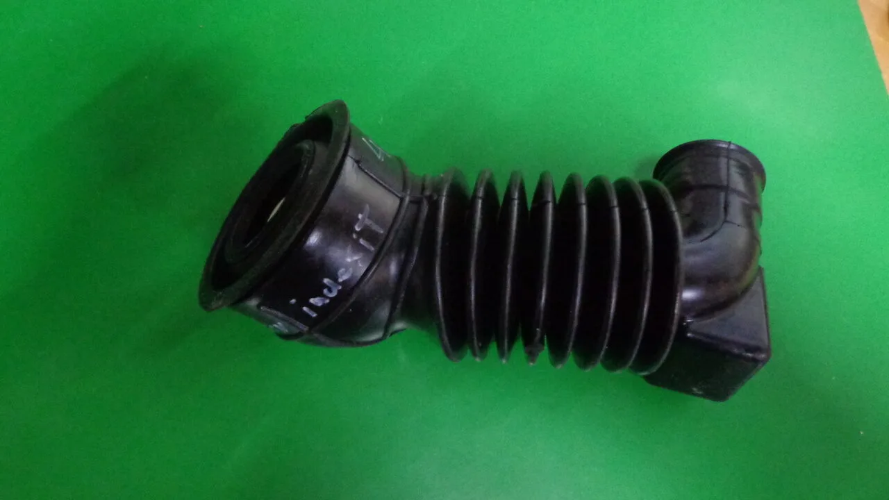 Патрубок Ariston  Indesit  174003008