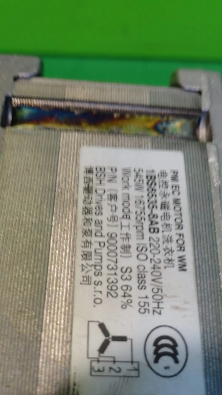 DSC01028 Двигатель BOSCH Motor 9000731392 -3 контакта инвертор
