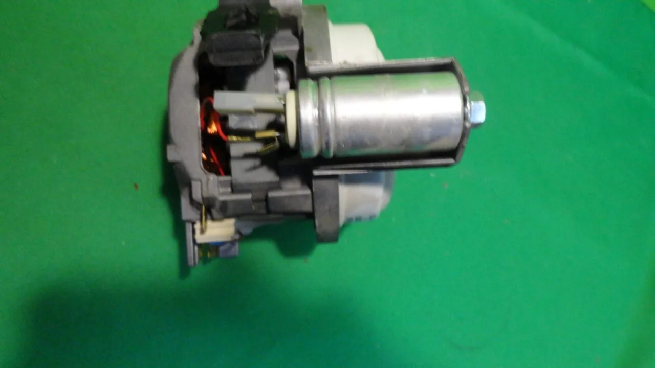 РЕЦИРКУЛЯЦИОННЫЙ НАСОС BOSCH/SIEMENS 5600053016
