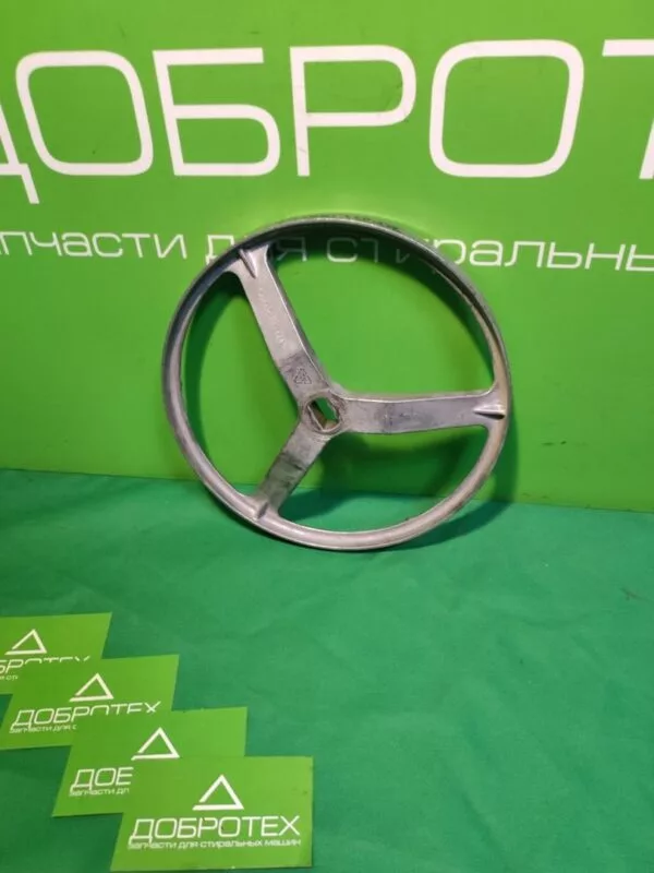 Шкив Indesit 174000703