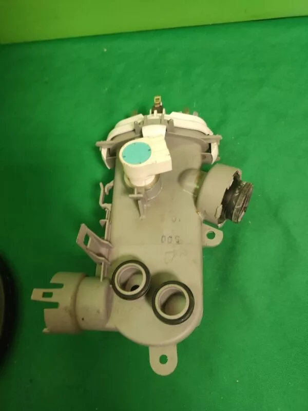 EQGgyhbwIx8 Тэн Bosch 9000088340/5600047044 без датчика мутности (нагревательный элемент)