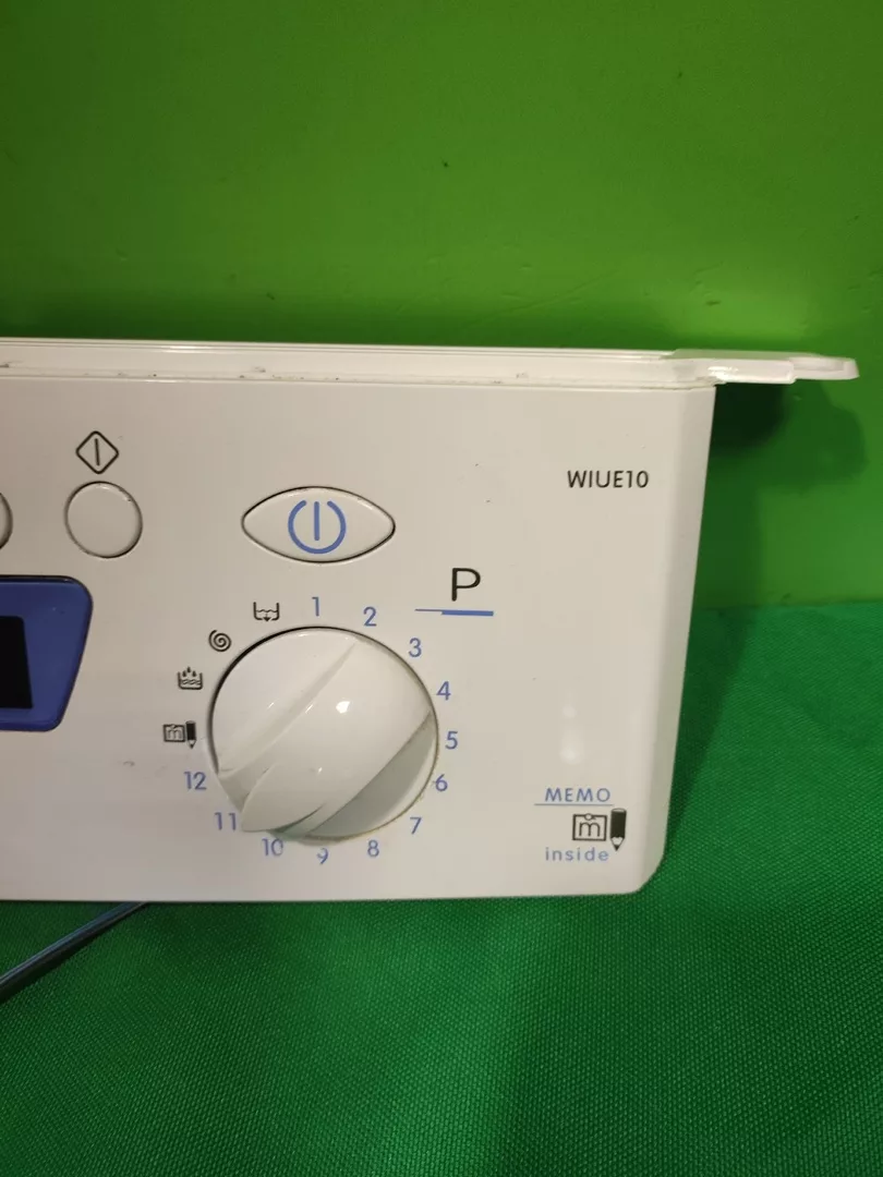 EvxJ7aLgno8 Модуль INDESIT WIUE10 для стиральной машины