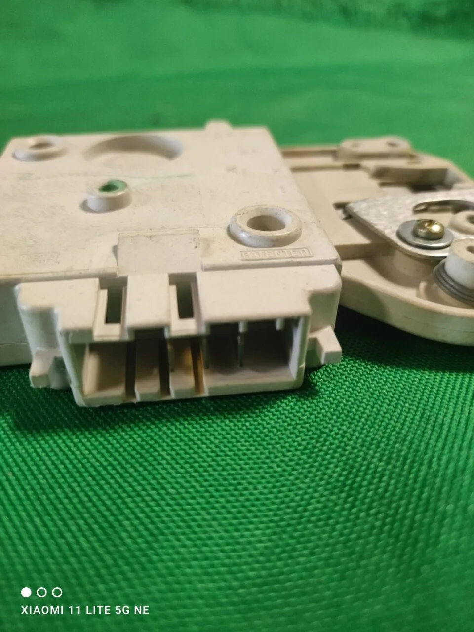 Замок люка (УБЛ) Electrolux 12465540/2
