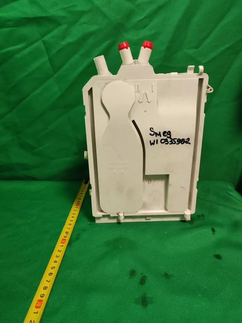 Бункер порошкоприемника Smeg W10335902