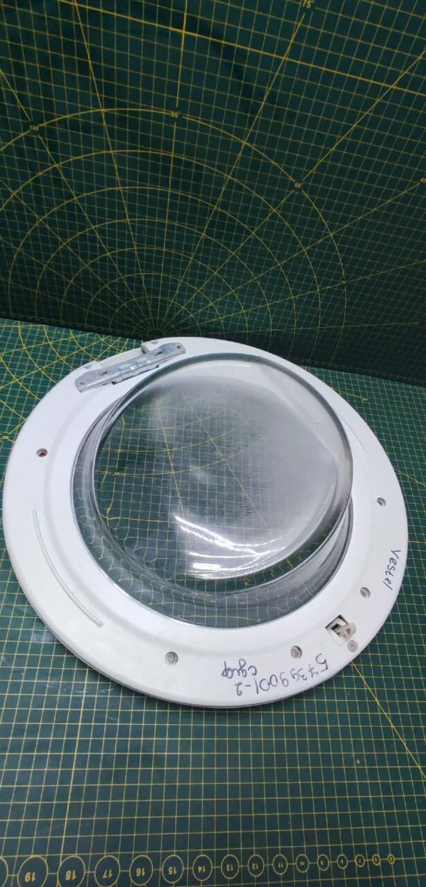 Люк Vestel 57399001-2 с деф.
