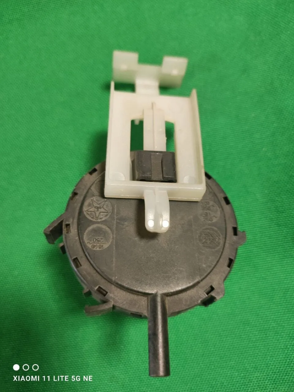Прессостат Ariston 37650056