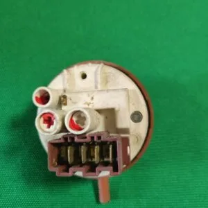 Прессостат Ariston 160019979.02