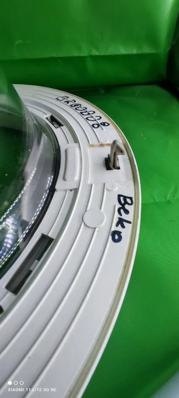 Люк Beko B280008