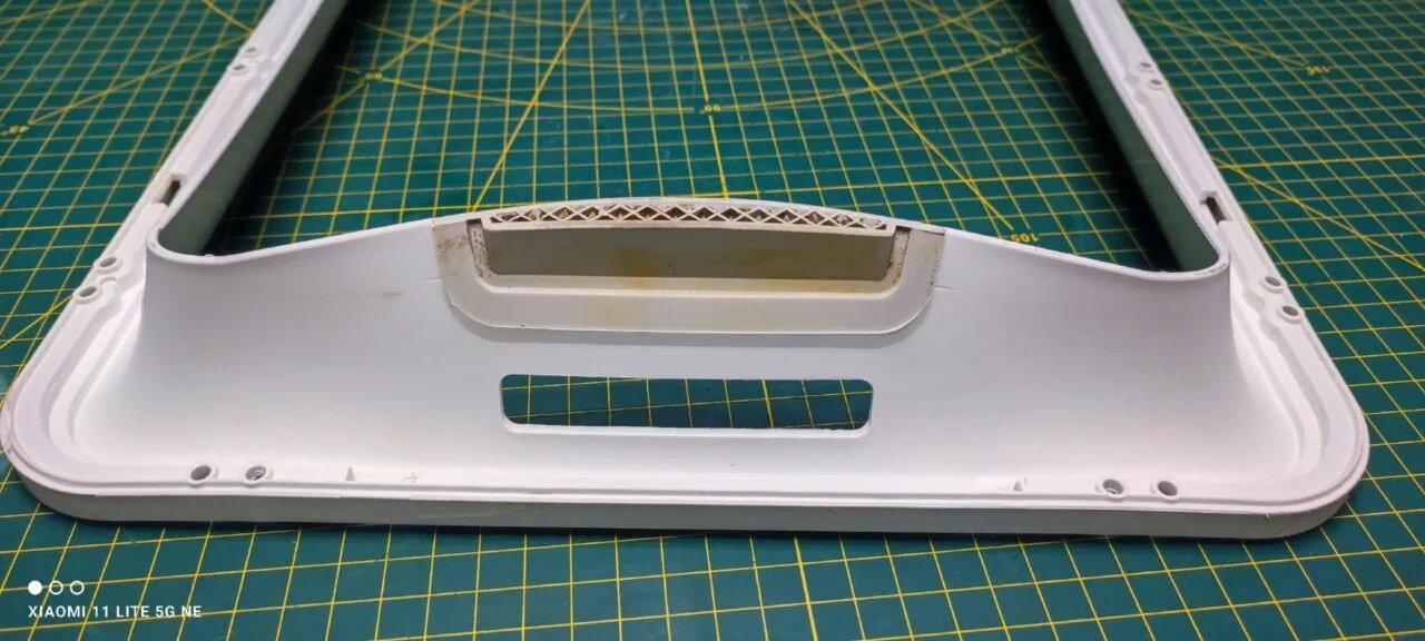 Обрамление люка Whirlpool W10422667