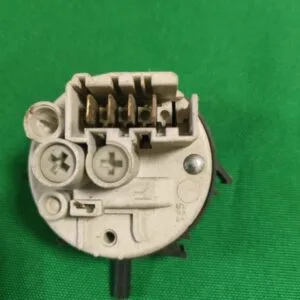 Прессостат Bosch 37650045