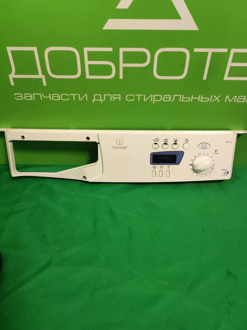 Панель для стиральной машины Indesit WIE 107
