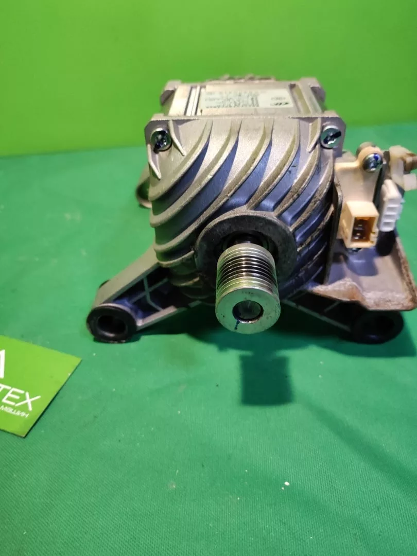 Двигатель Samsung Motor 10900310 / 110402478-3контакта.Инвертор