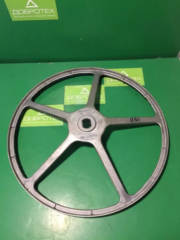 Шкив Indesit 174000703,09