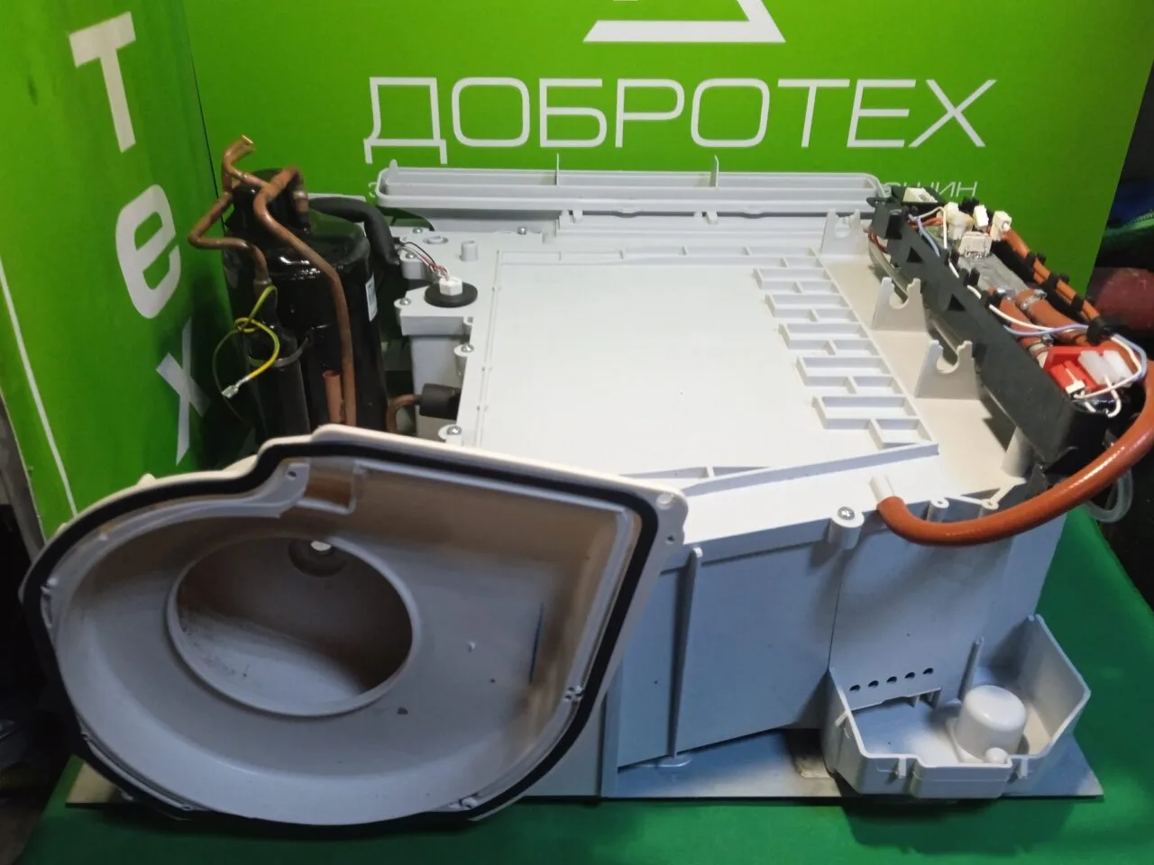 Компрессор Gorenje 800429 в сборе для сушильной машины