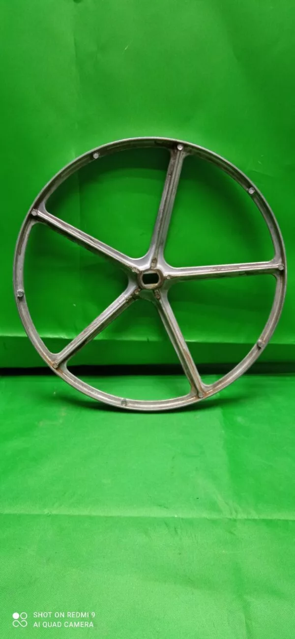 Шкив Indesit 174002211 (11