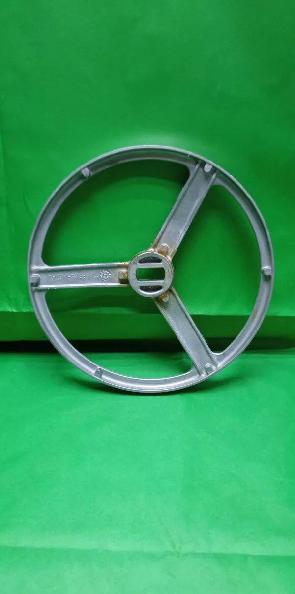 Шкив Indesit 174000451