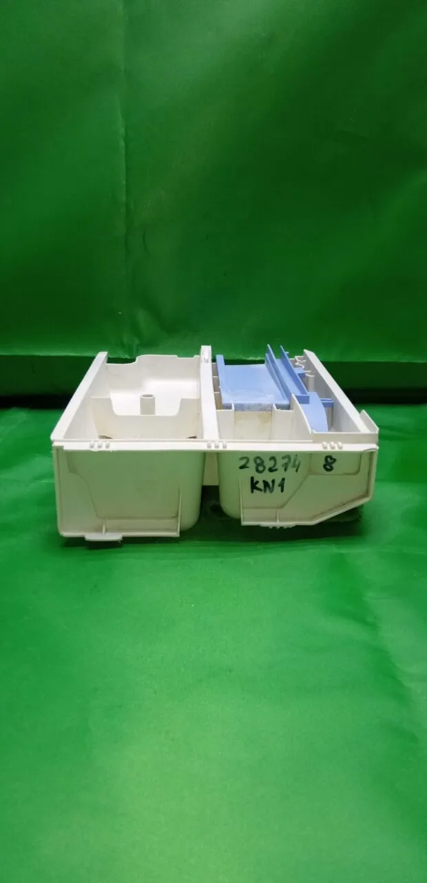 Лоток порошкоприемника Beko 282748 KN1