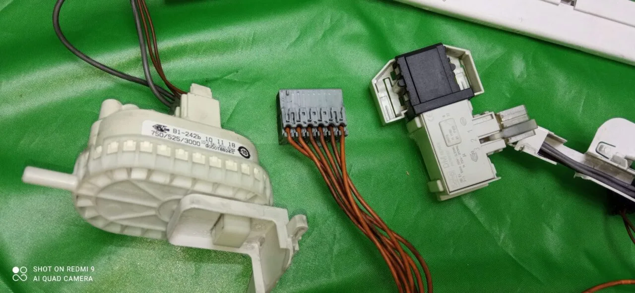 Модуль Bosch WLX 24263OE с дефектом