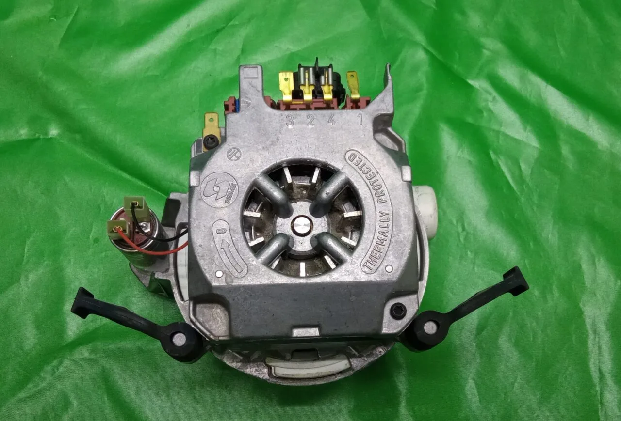 Насос циркуляционный Bosch 5600040044