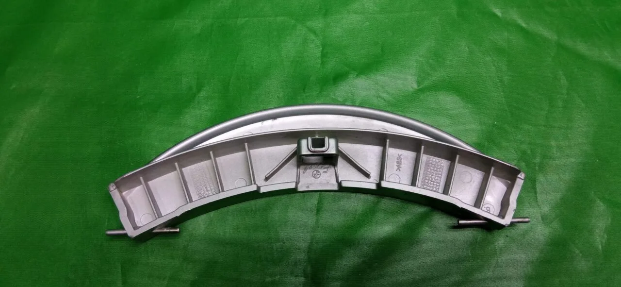 Ручка люка Bosch 5500000188-187- к стиральной машине