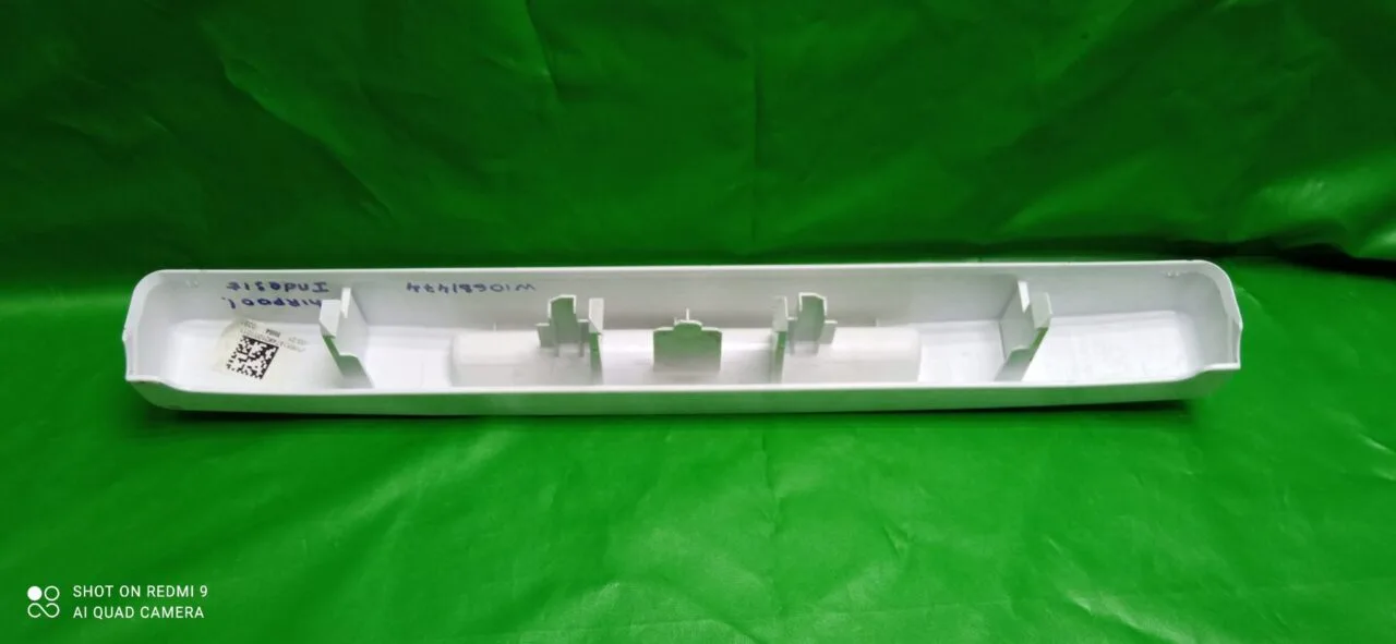 Ручка люка Indesit Whirlpool W10681474 для стиральной машины