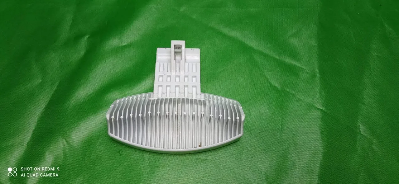 Ручка люка Ariston 259035-2 (белая) к стиральной машине